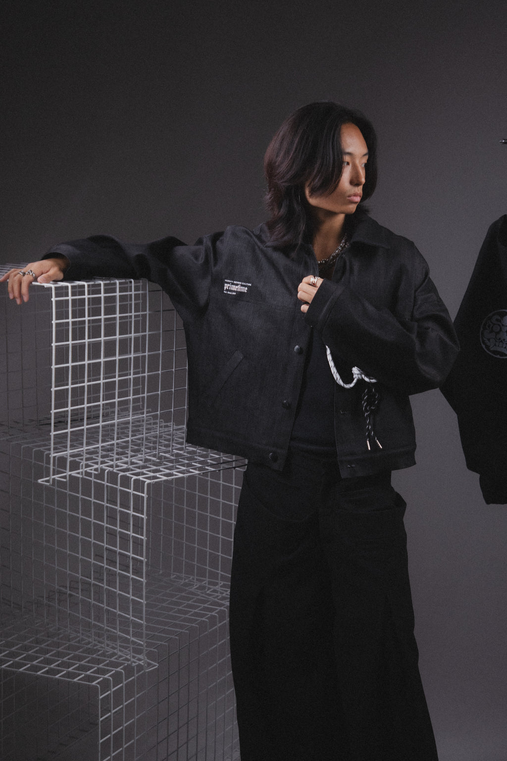 VESTE PRIMETIME: BORN OF ROOTS